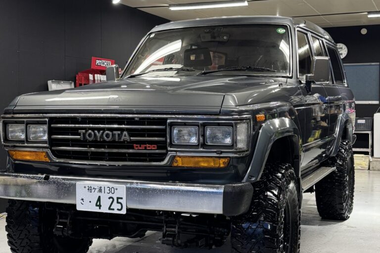 トヨタ ランドクルーザー80｜車内清掃実績